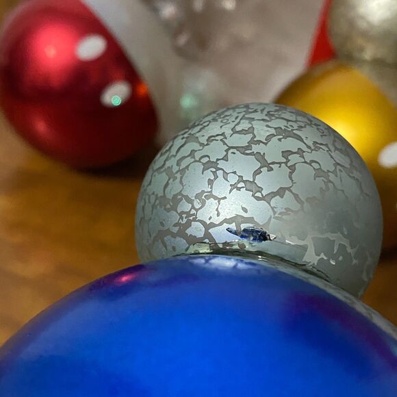 Hallmark Bundle of 4 Mickey Mouse Glass Ornaments, IOB, Red, Black, Gold, Blue - Picture 6 of 11